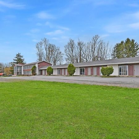 Maplehurst Motel Tunkhannock Kültér fotó