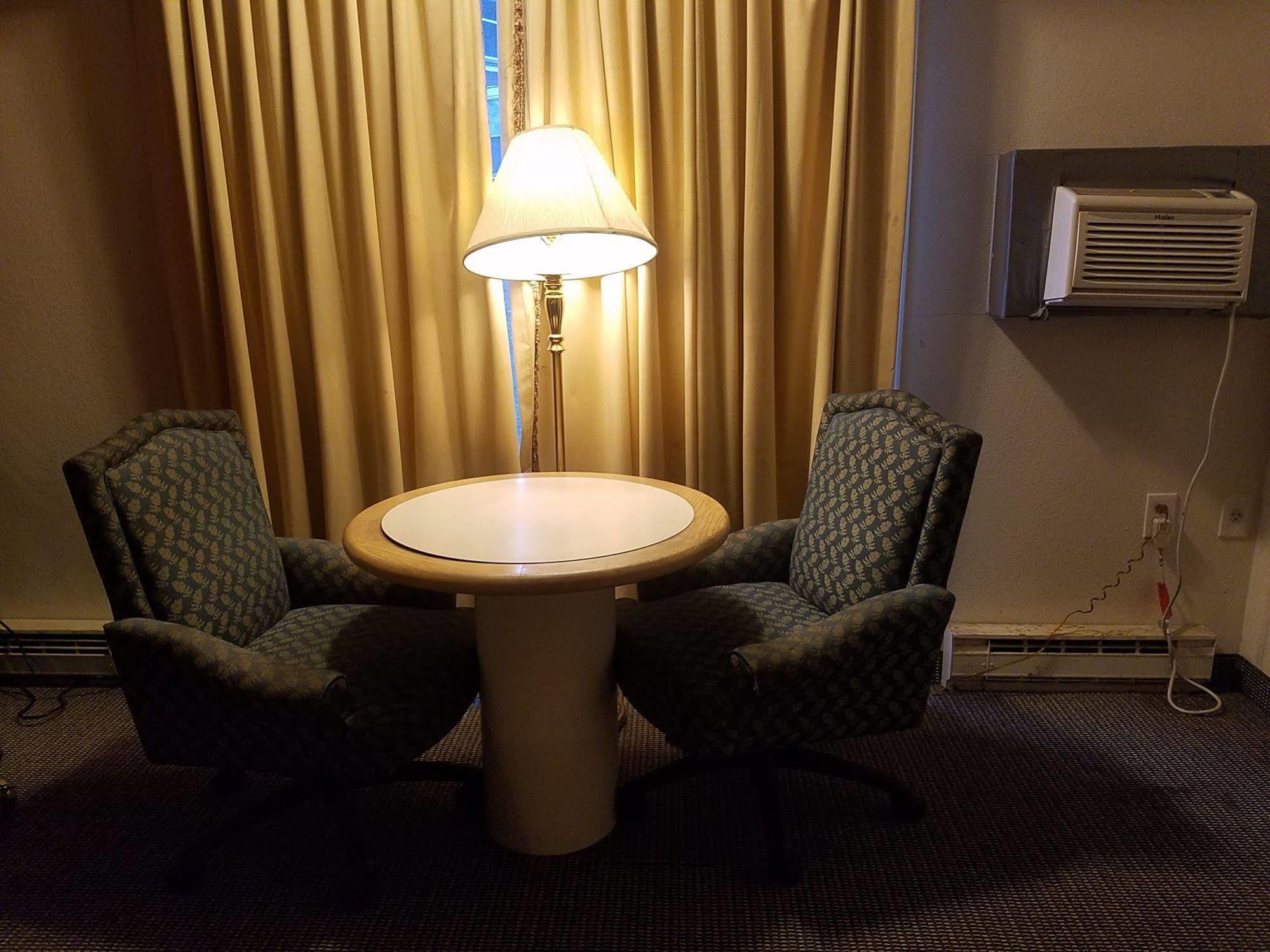Maplehurst Motel Tunkhannock Kültér fotó